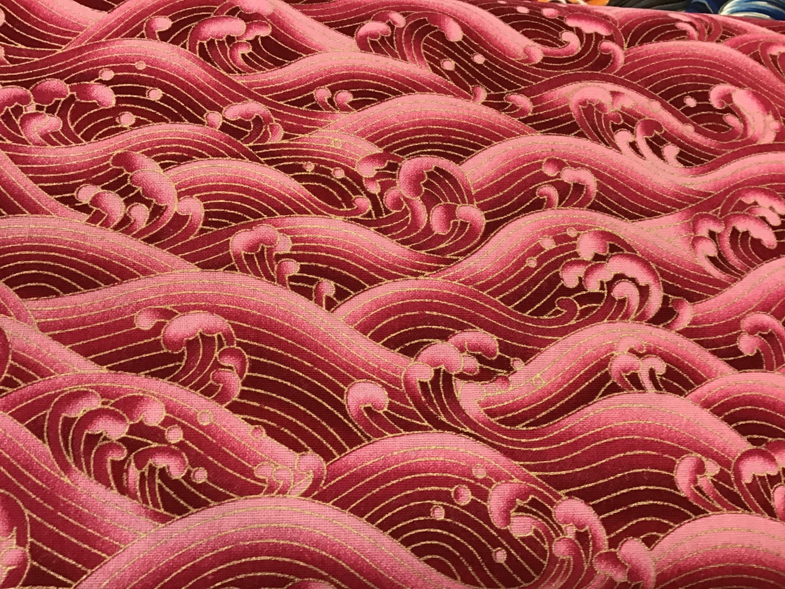 Japanese Wave PO3441 Small Red Pink gold fabric Quilters Den