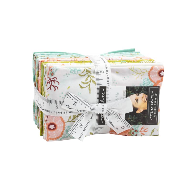 Sea & Me Bundle x 11 FQ by Stacey Test Hsu for Moda fabrics Sea & Me Bundle x 11 FQ by Stacey Test Hsu for Moda fabrics