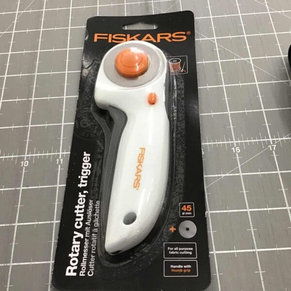 Fiskars 45mm Rotary Cutter Trigger Handle