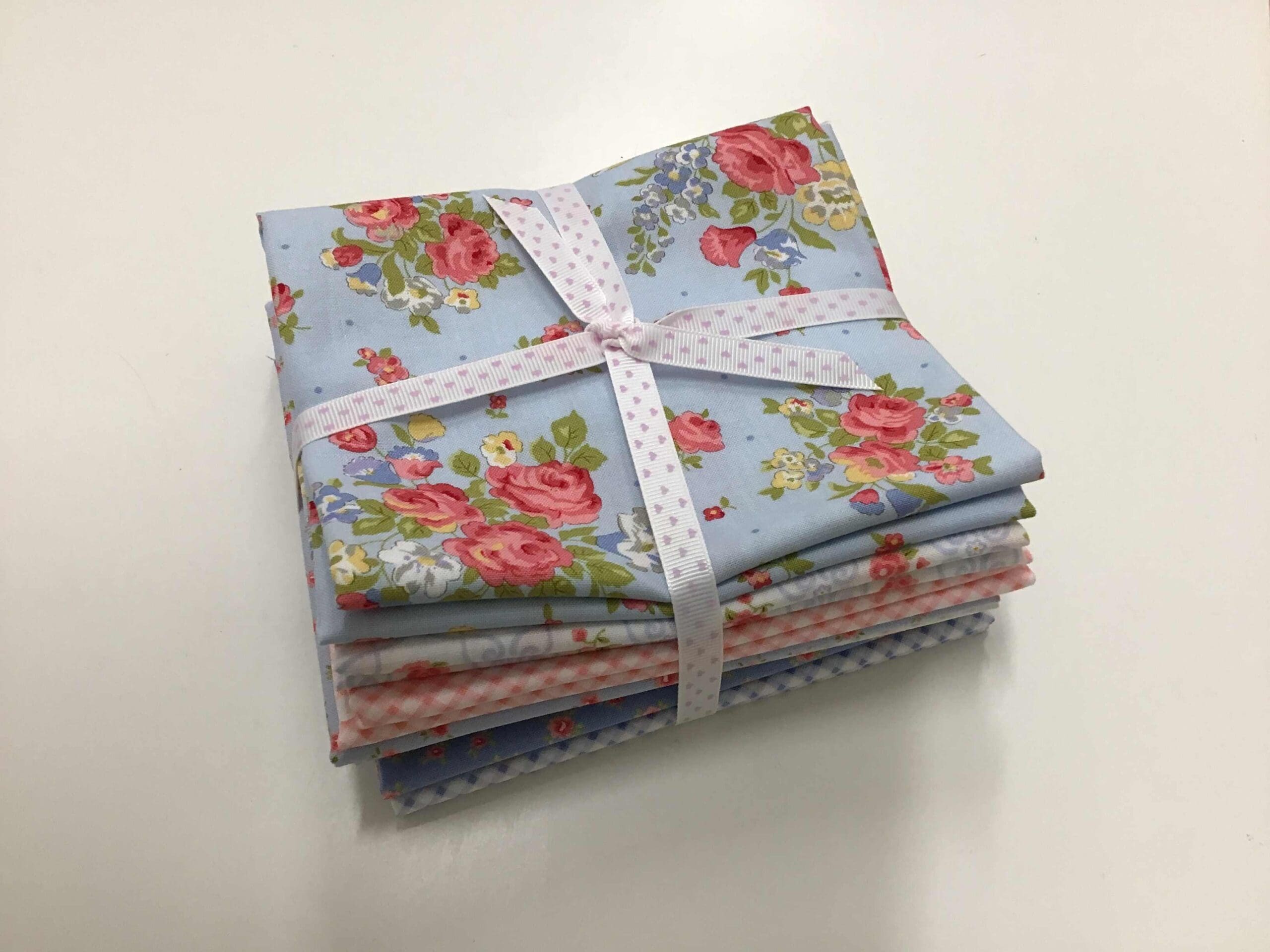 Memory Lane Bundle – 7 x fat quarters Memory Lane Bundle - 7 x fat quarters