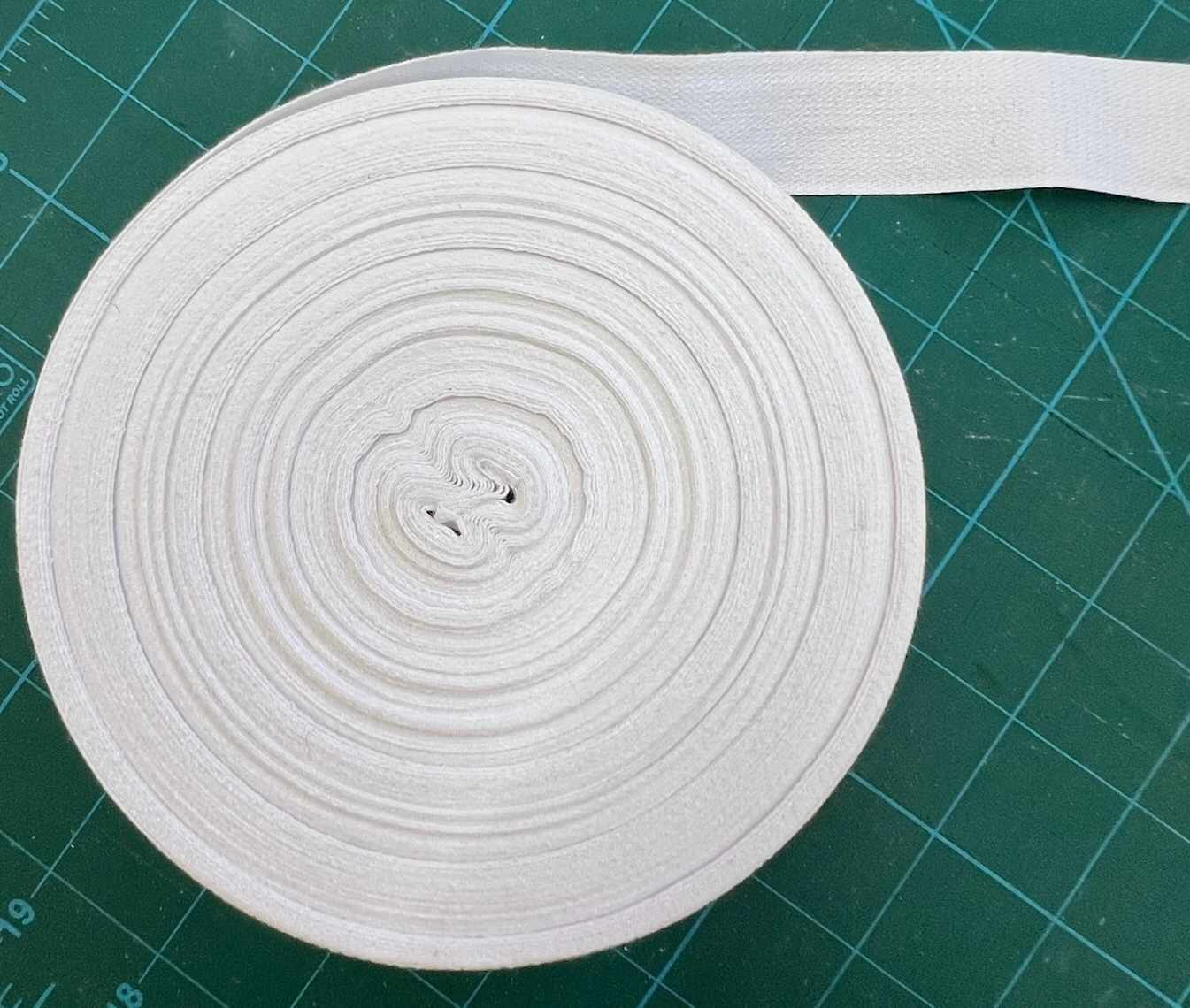 Bunting tape White (per metre) Bunting tape White (per metre)